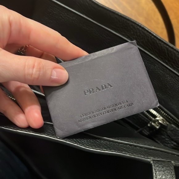 Prada Vitello Daino Black Tote - Picture 4 of 5